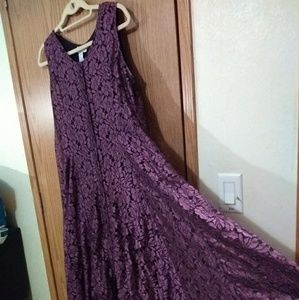💮💠💮💠Beautiful 💠💮💠purple lace dress.